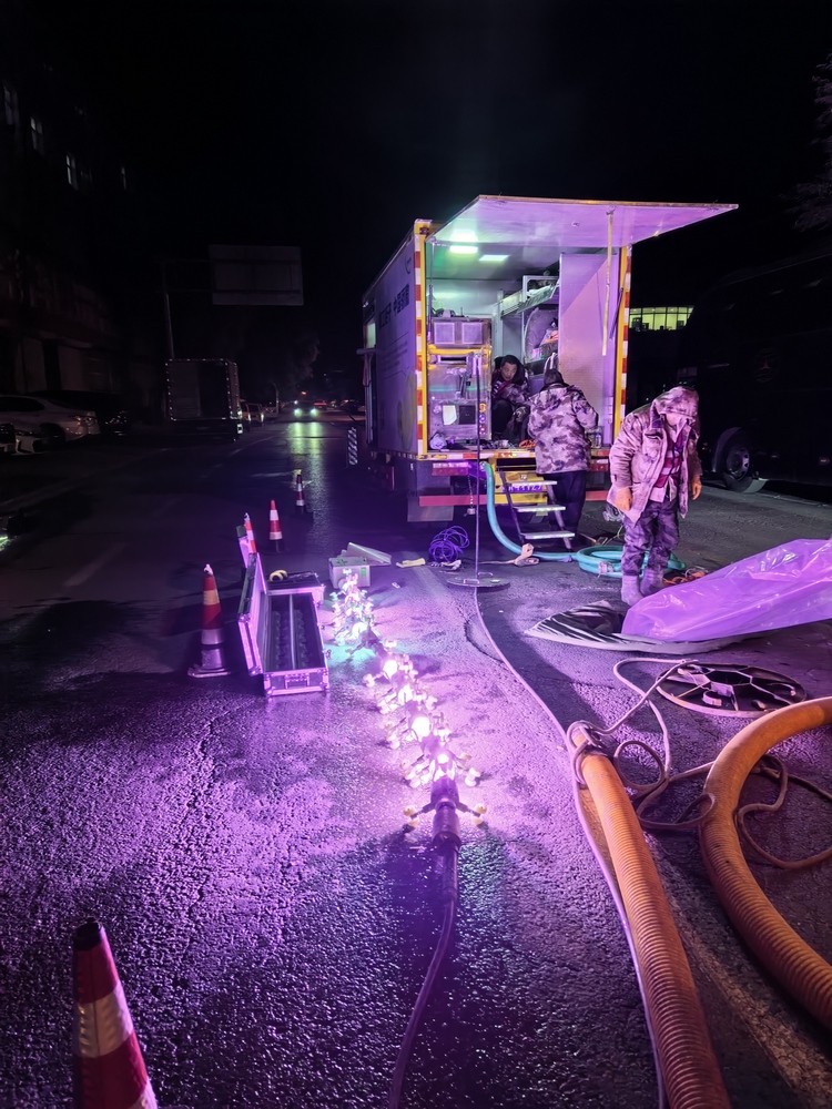 东兴管道非开挖修复